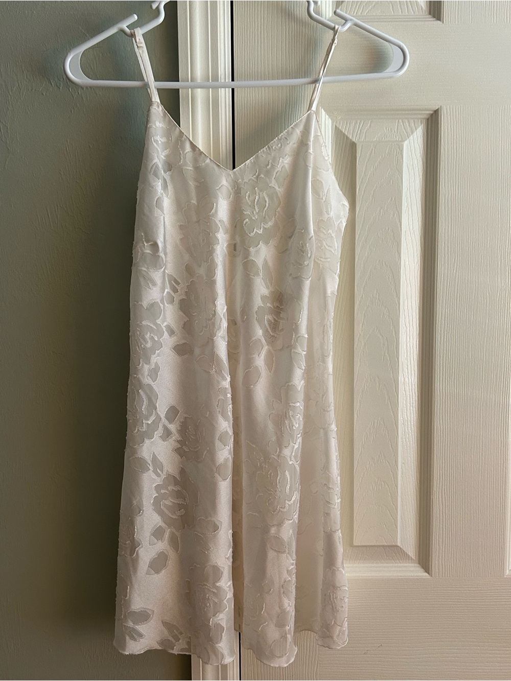 Victoria Secret Ivory Floral Lace Negligee